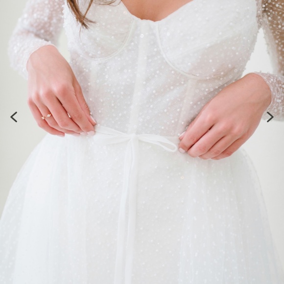 Watters Wedding Dress - Picture 4 of 6